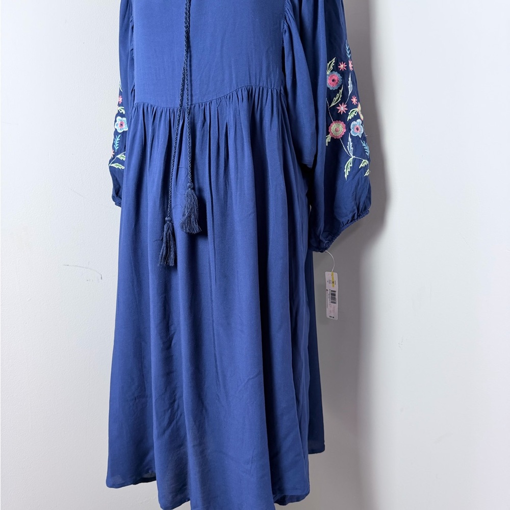 NWT New Directions Navy Dress with Floral Embroidery - Picture 6 of 12